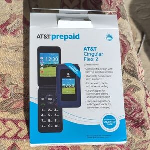 AT&T Cingular Flex 2 - Classic Navy Prepaid Phone. Used a few days as a back up